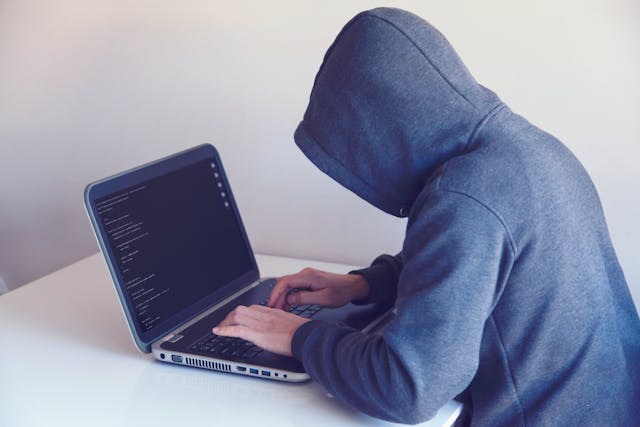 Waspada email phishing yang mengatasnamakan Babada. Kenali cirinya dan pahami langkah aman menghadapi penipuan digital.